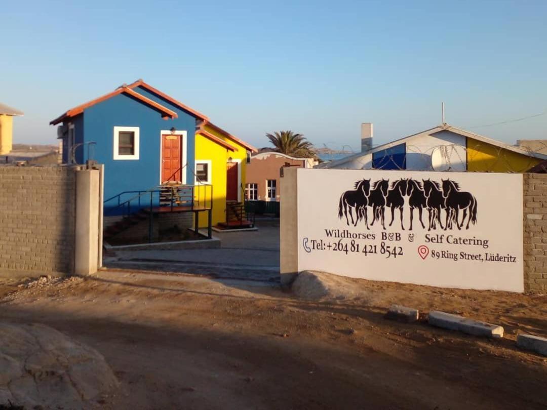 Wildhorses B&B And Self Catering Lüderitz Buitenkant foto